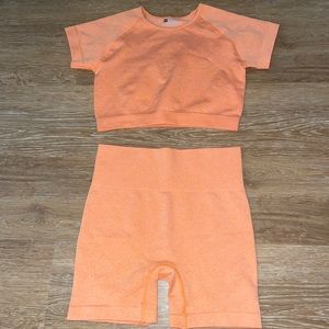 Amazon Orange Workout Set